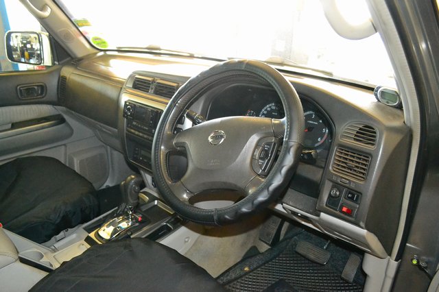 2004 4.8 Patrol (12).jpg