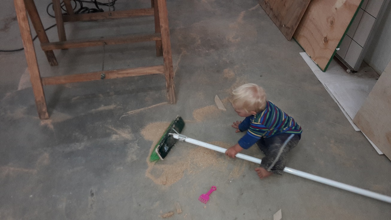 Shop assistant