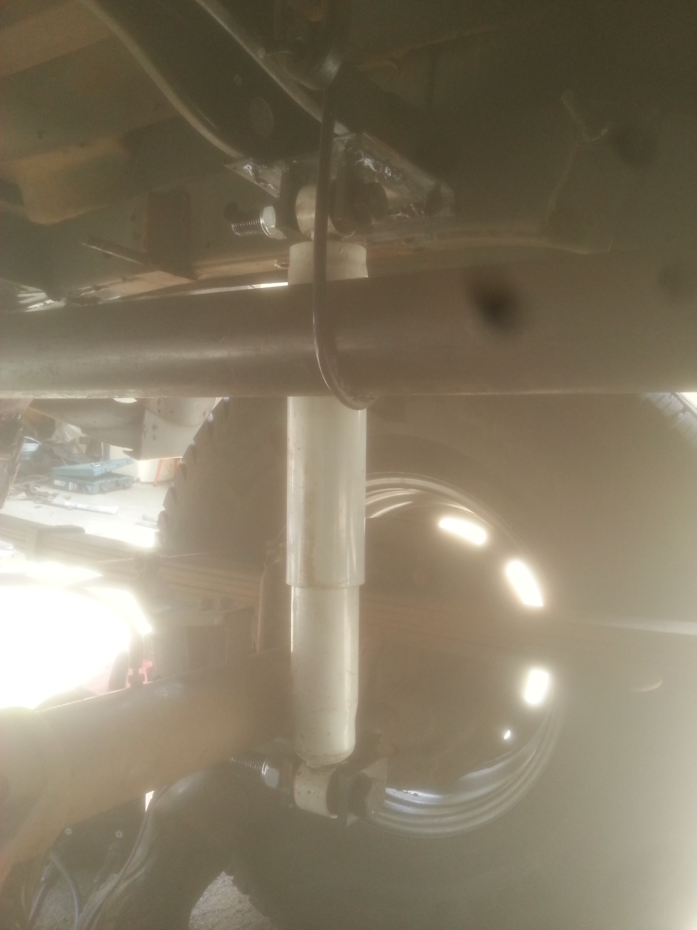Descent 6mm thick brackets and 20mm bolts on both ends