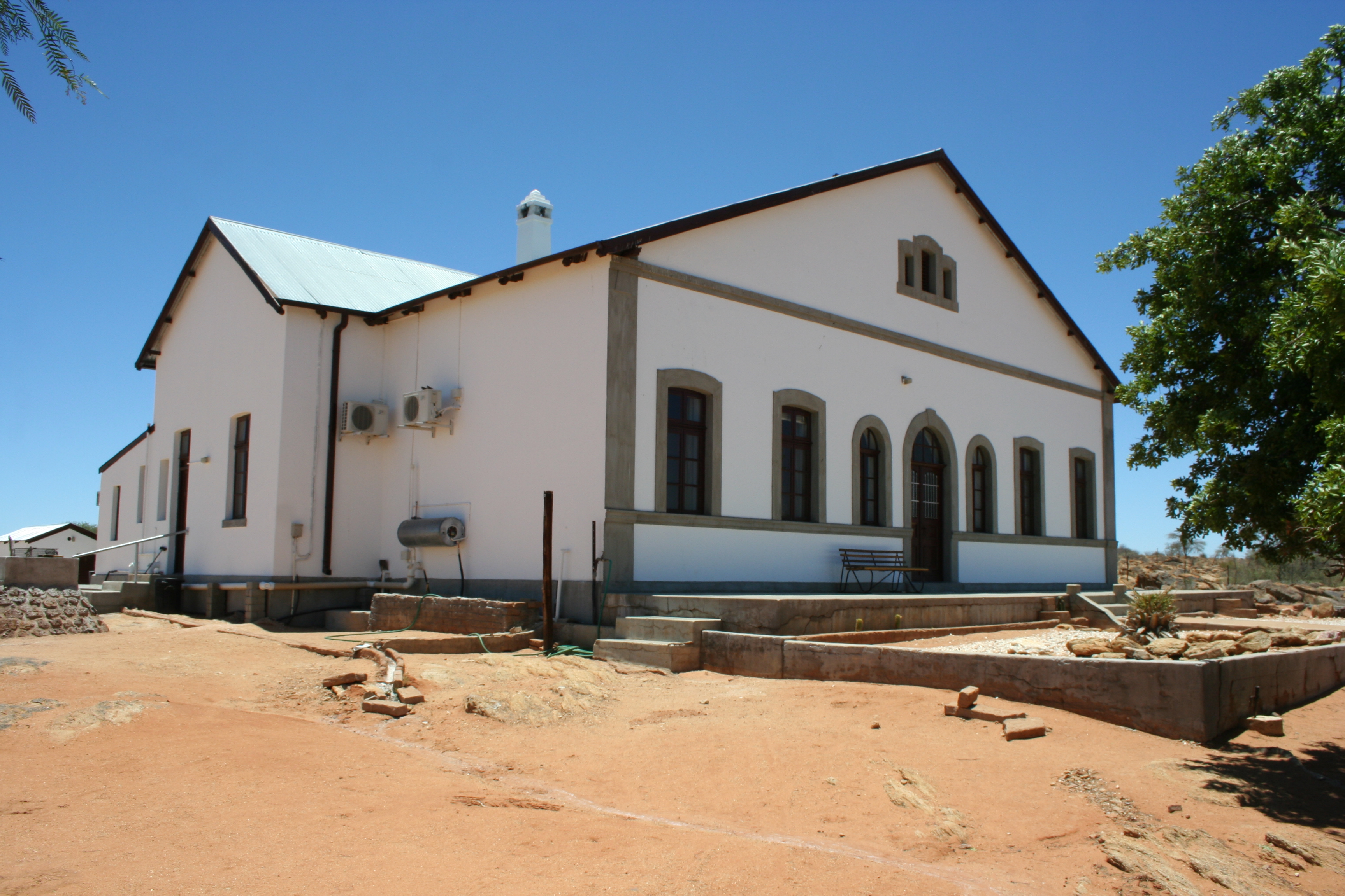 Wit Huis by Grunau