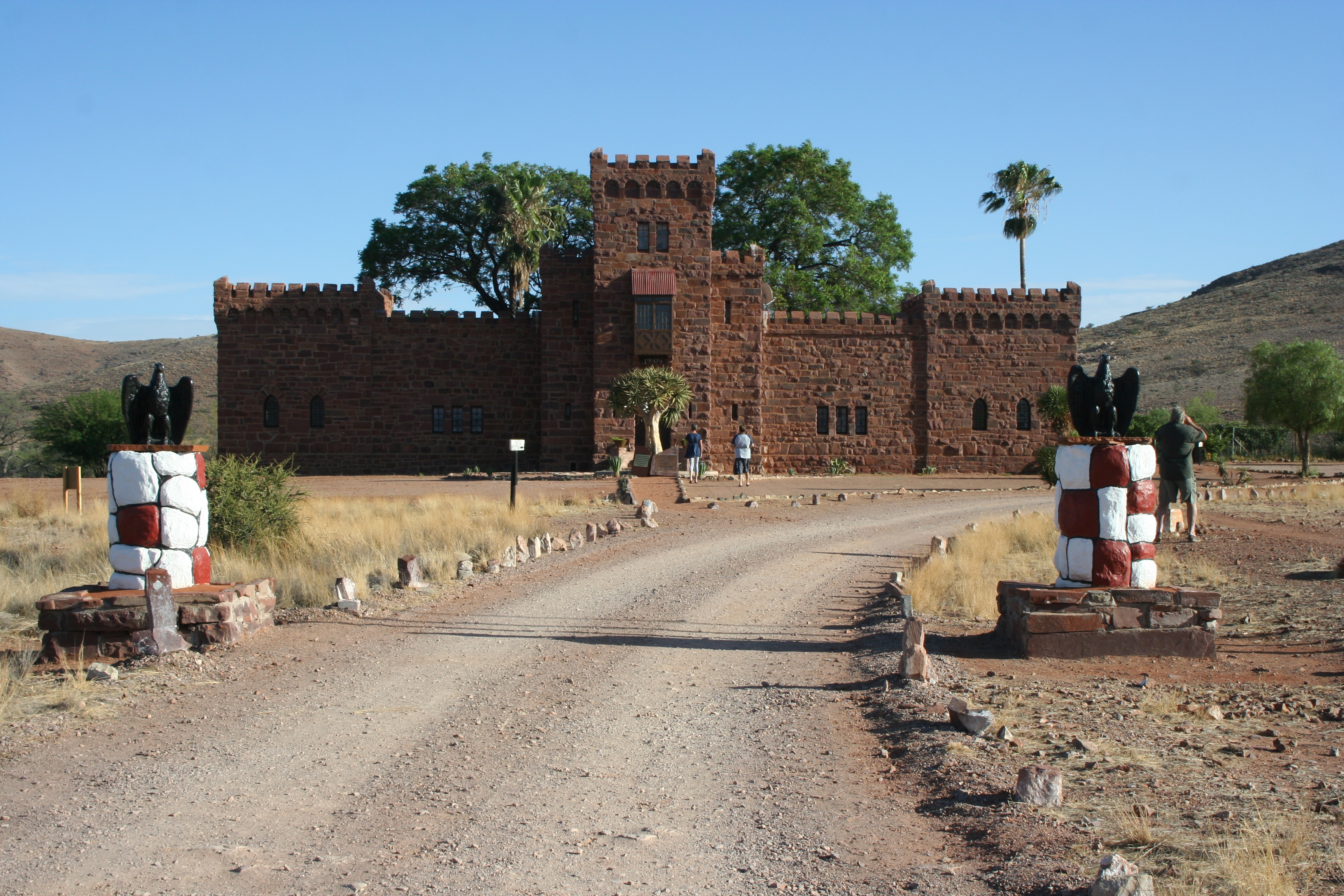 Castle at Duwiseb.JPG