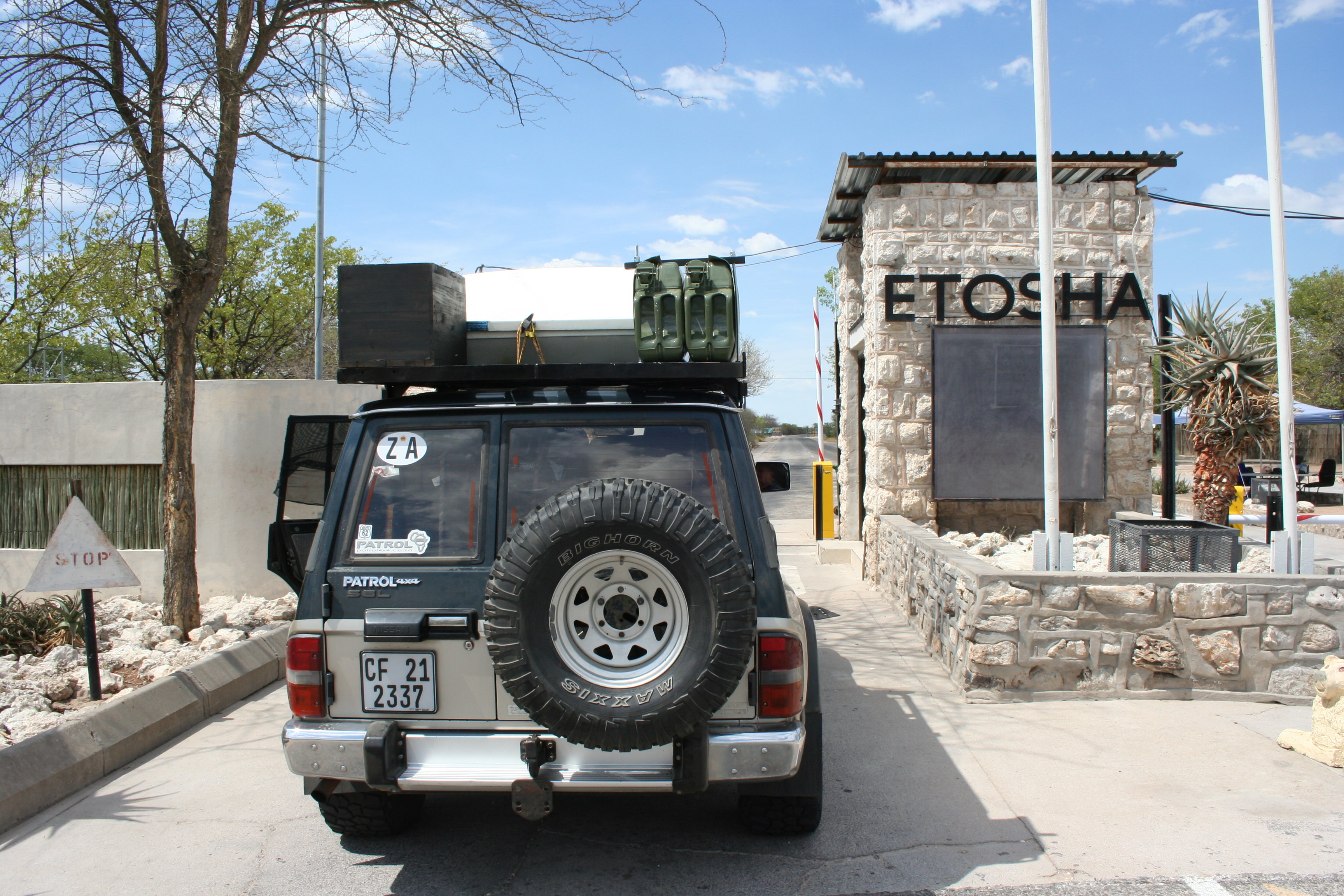 Anderson Gate Etosha.JPG