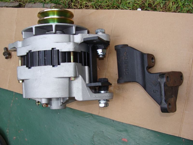 Adapter bracket ready and painted.