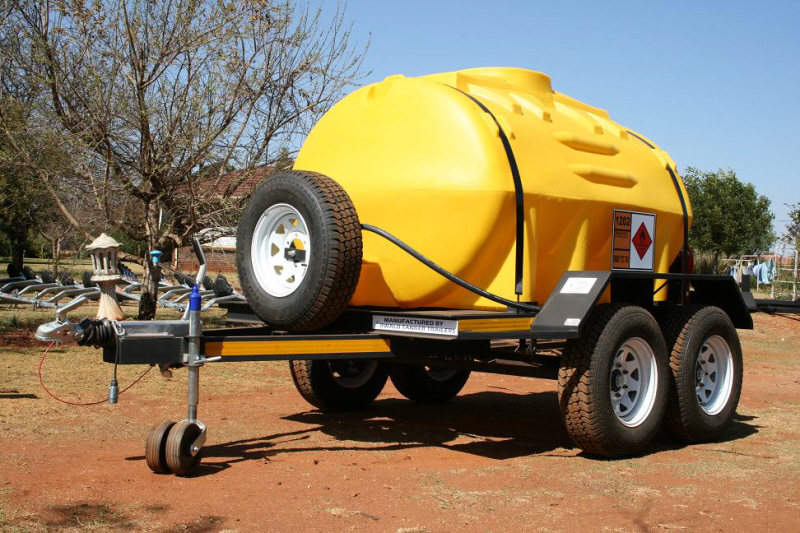 Arwald-Tanker-Trailers-Diesel-2500L-Diesel-Tanker-Trailer.jpg