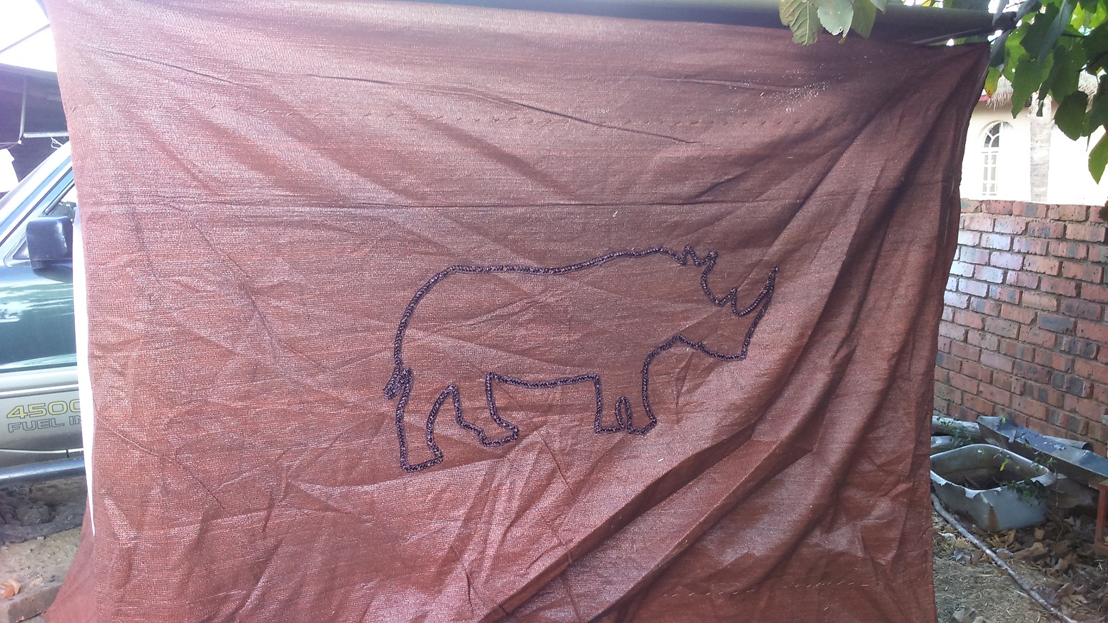 Tent-Rino_1.jpg