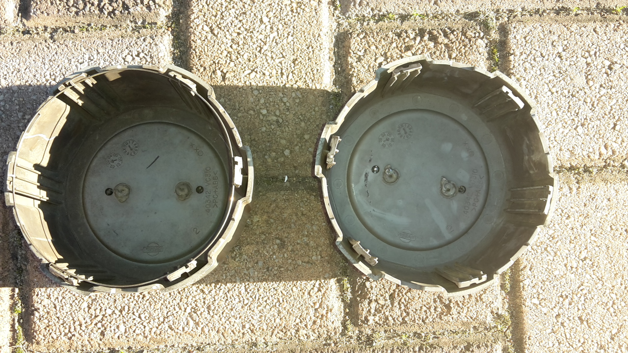 Centre cap 3.jpg