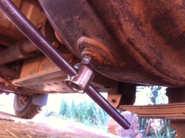 rear diff plug2.jpg
