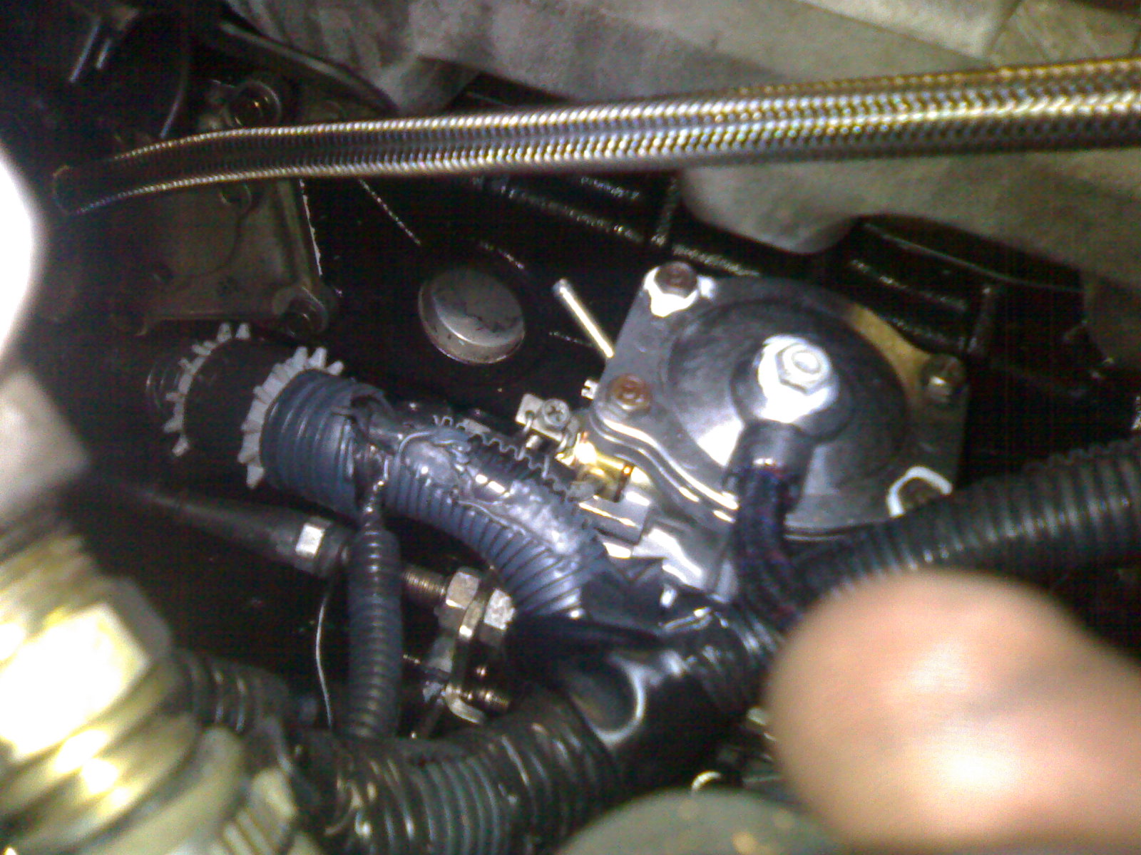 aneroid on top of injector pump