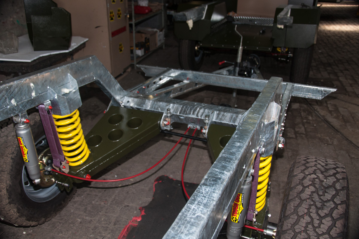 3-Hot-dip-galvanized-ladder-chassis-1.jpg