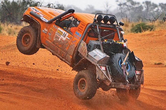 0802or_13_z+australia_off_road_2007_warn_arb_outback_challenge+tough_trucks_nissan_patrol.jpg