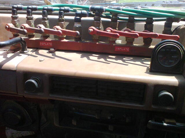 Valves on manifold.jpg