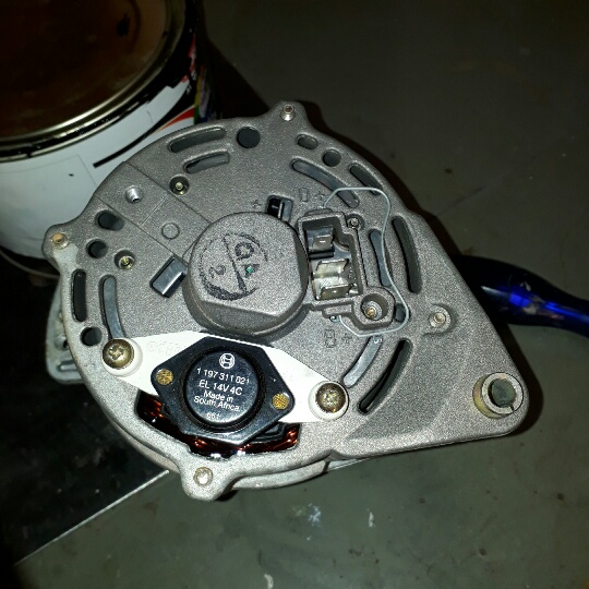 VRegulator1 The VR on the Bosch Alternator.jpg