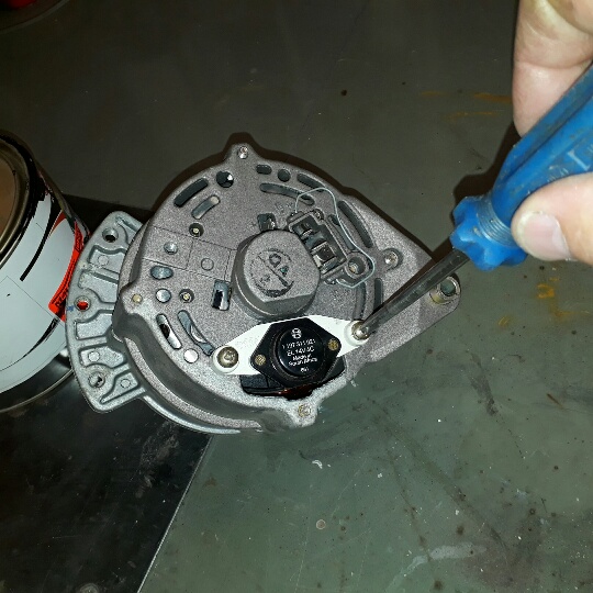 VRegulator2 Undo the two screws.jpg
