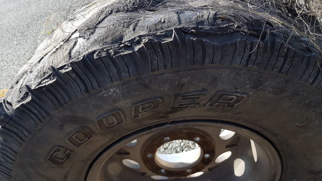 TyreIncident CooperSTT2.JPG