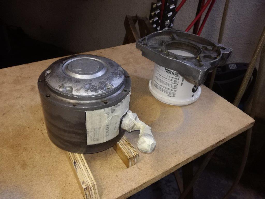 22  gear housing preparing for paint.jpg