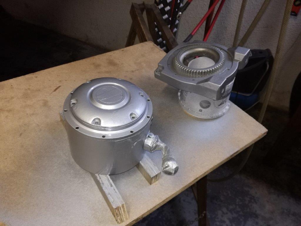 23 gear housing painted.jpg