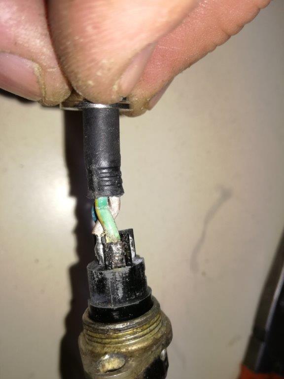 45 wire moved on remote plug to new pin.jpg