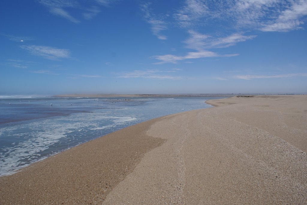 5 On beach Alex Bay.JPG