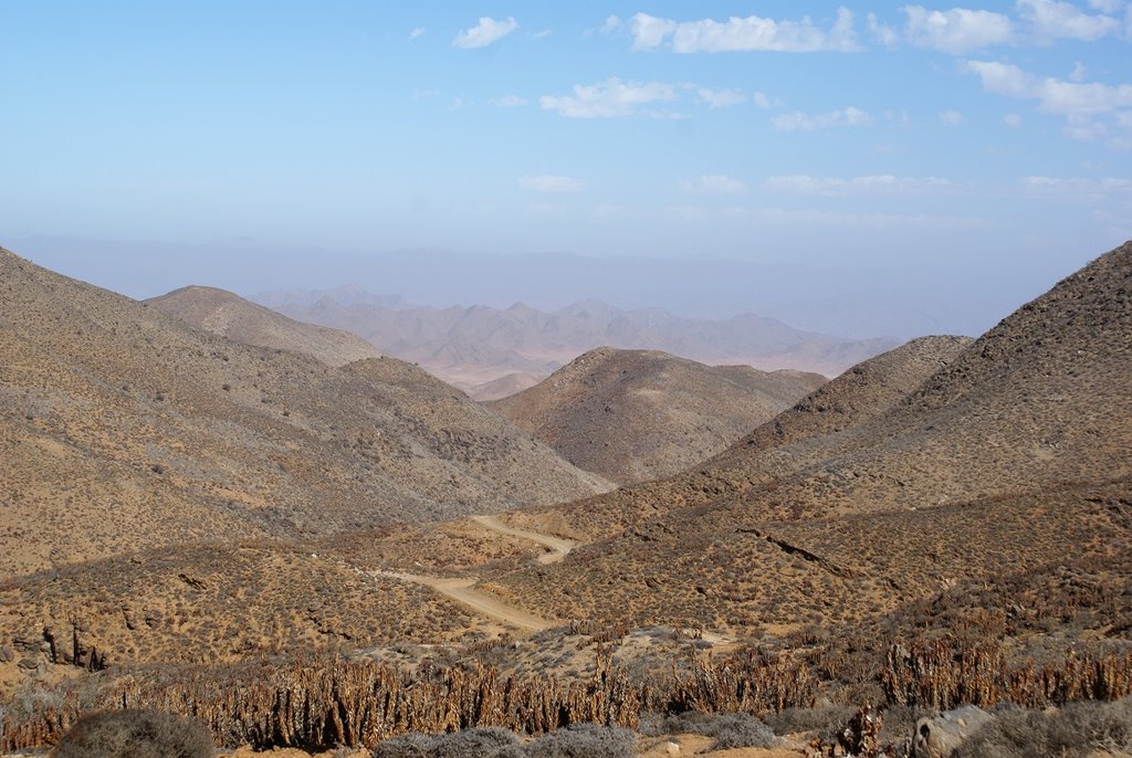 B10 Leaving via Helskloof pass.JPG