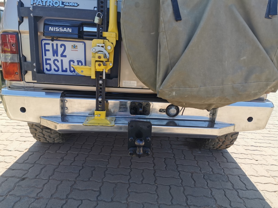 High lift point in S/Steel Rear Bumper