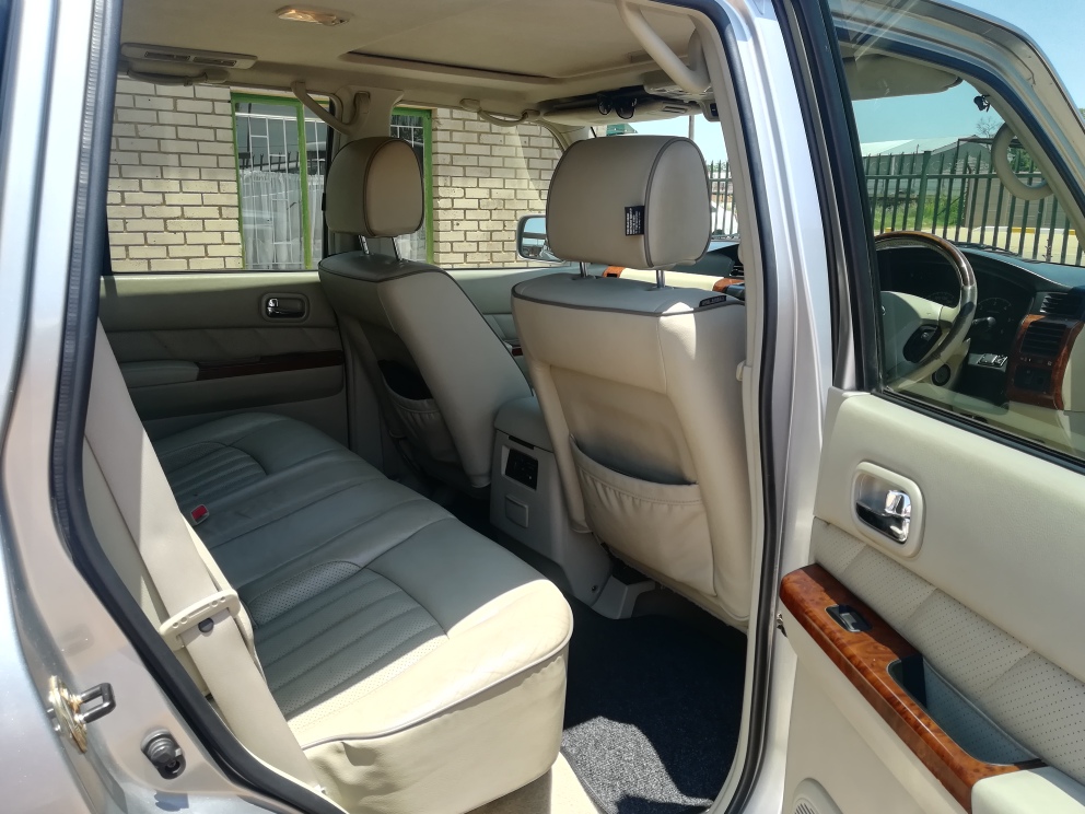 SUV Rear inner