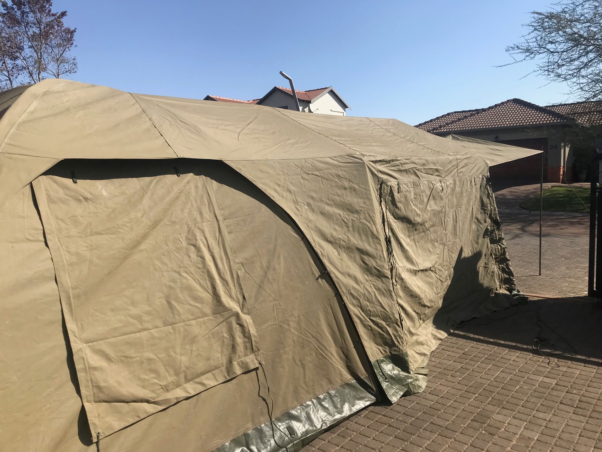 Tent9.jpg