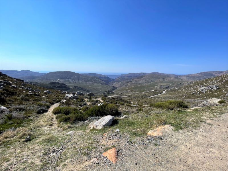View towards Prince Albert and Leeu-Gamka at the top