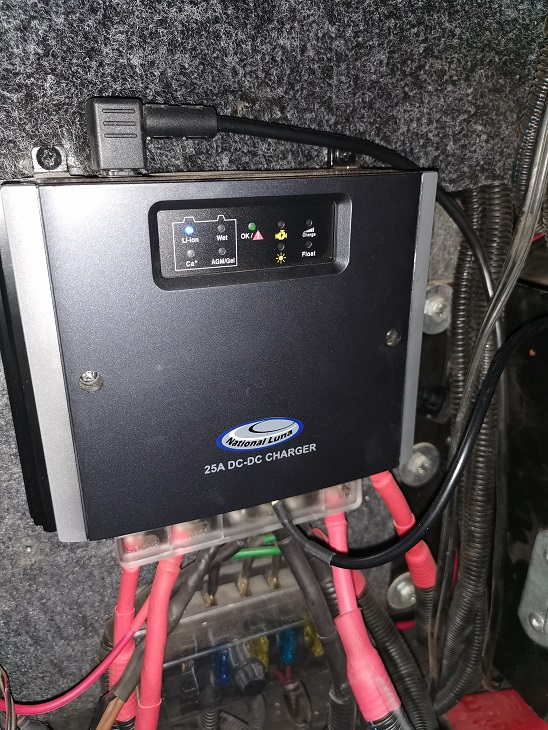 DC charger.jpg