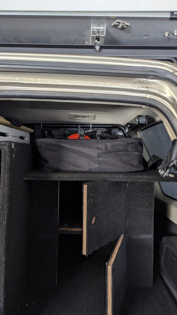 Roght top storage for FR chairs