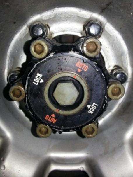 Hub lock