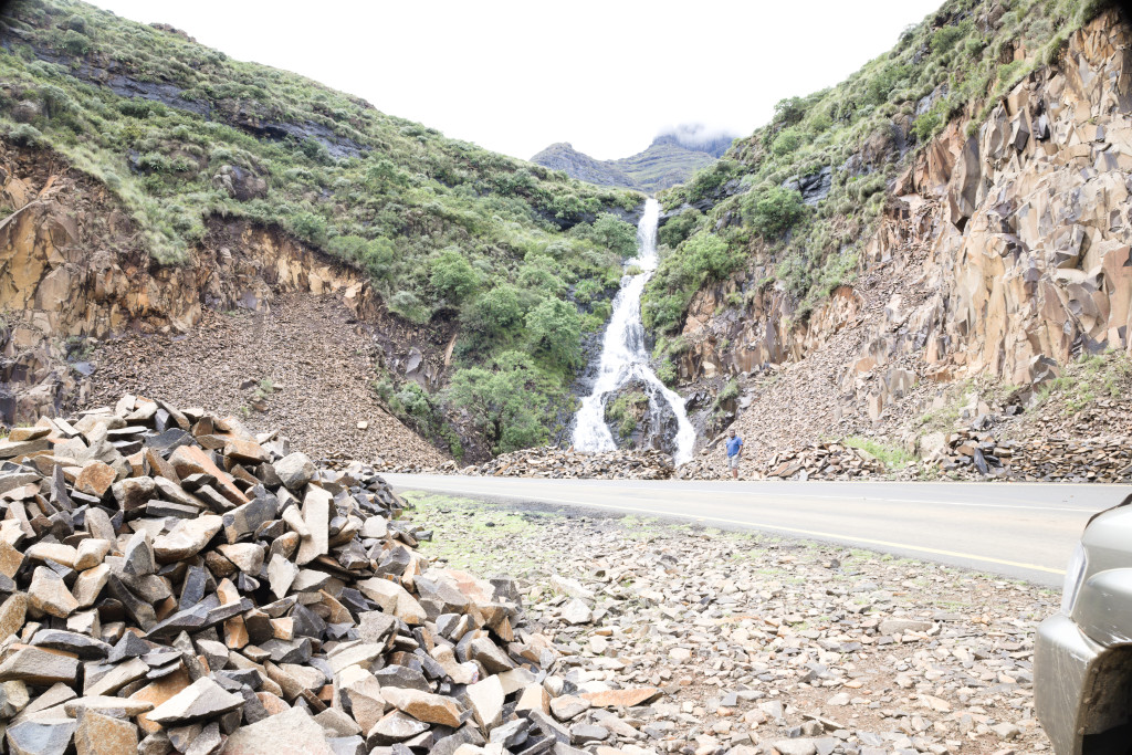 Nelson mandela road 1.jpg