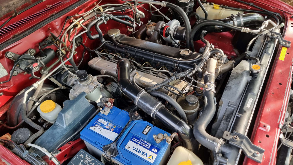 26 Engine Bay 2-4000.jpg