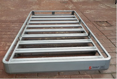 Roofrack 002.JPG