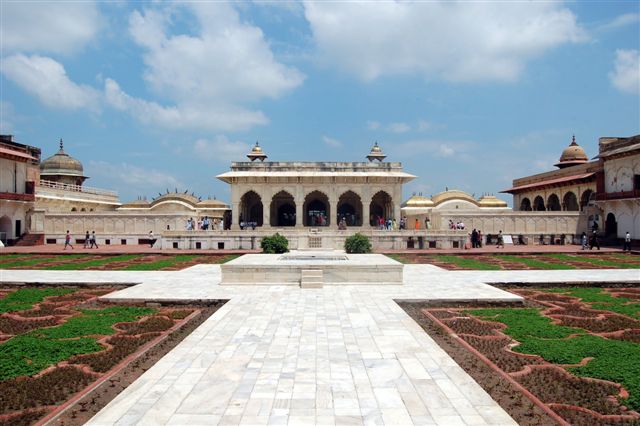Red Fort Gardens.JPG