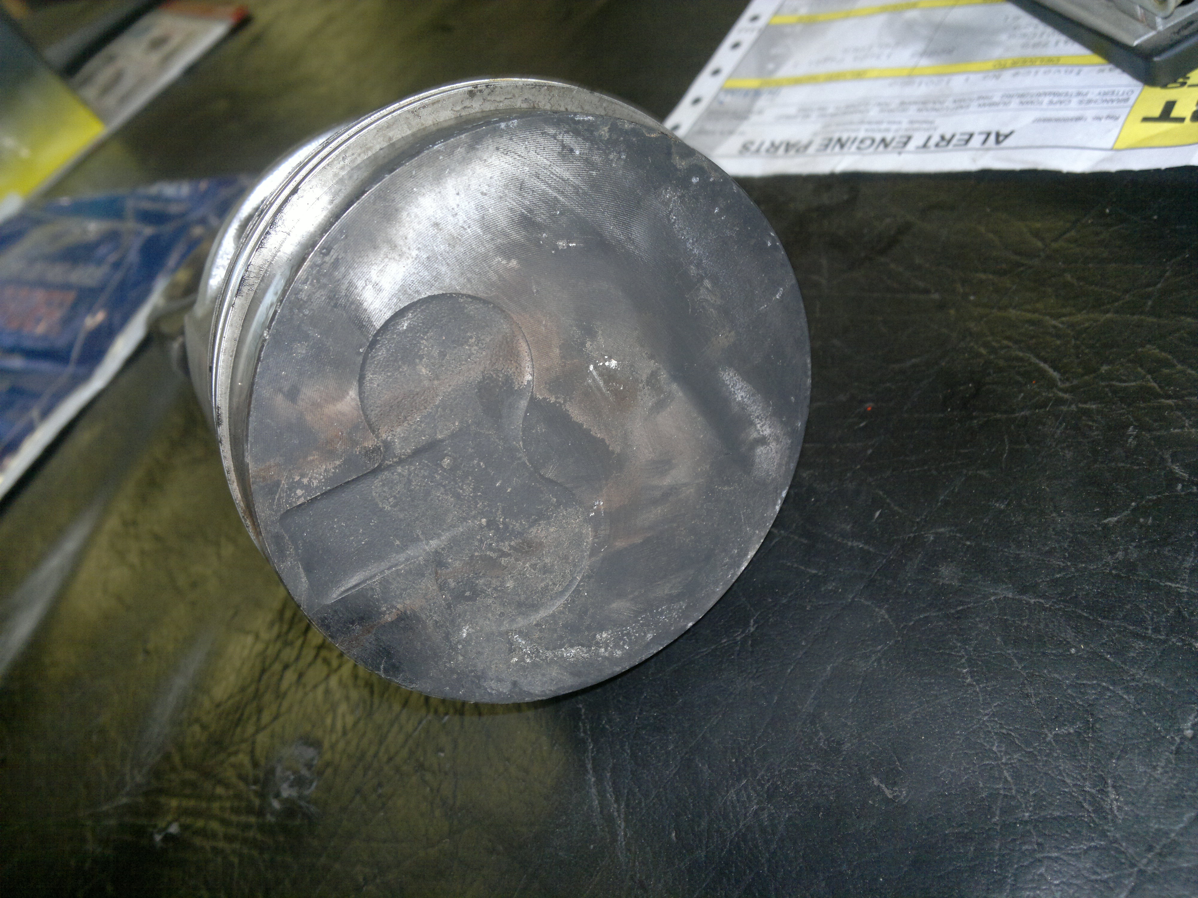 Piston top.jpg