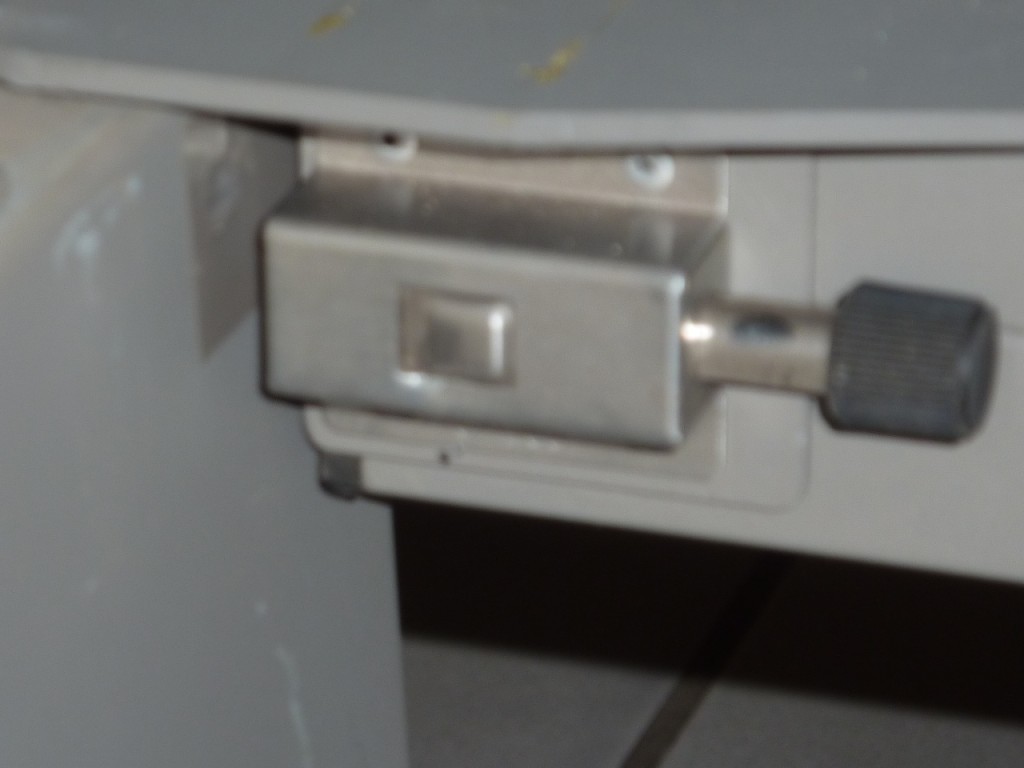 Solid steel support - click-on