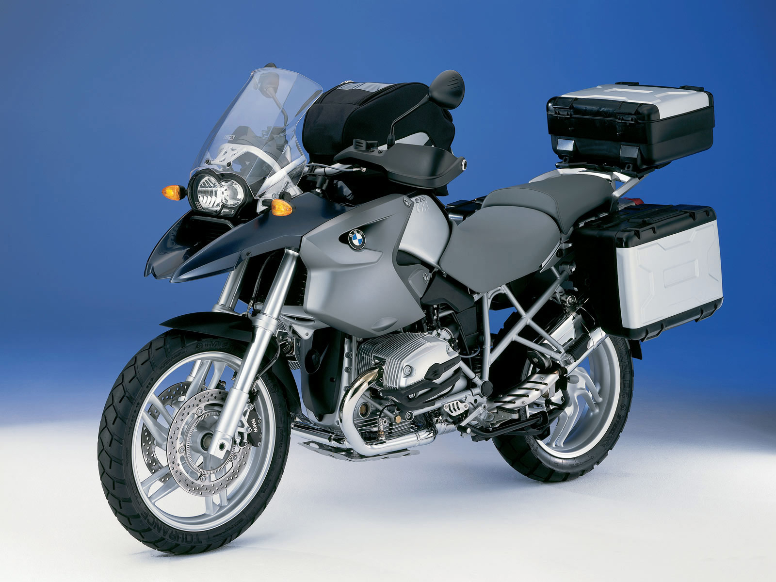 BMW_R_1200_GS_2004_desktop-wallpaper_08.jpg