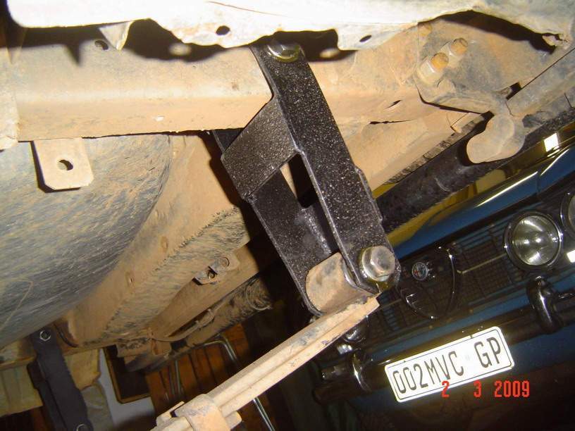 Longer shackle front and back (raised the vehicle 50mm)