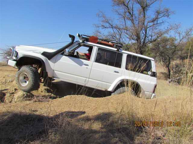 Not often you see a Patrol front wheel lift Peet and Petri worked this one...... but wait ....you aint seen nuffin yet !!