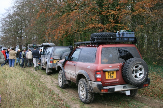 Wag vir Land Rover, pap wiel