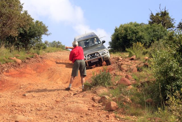 Ian Midgley coming down the axle twister - again no hassle.