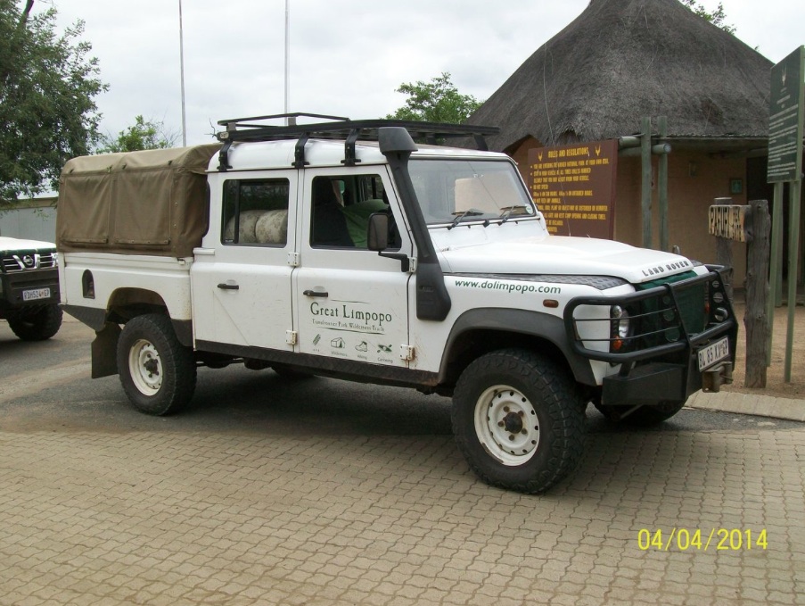 Luvuvhu 2014-04-04 (day5) TrailGuideVehicle.jpg