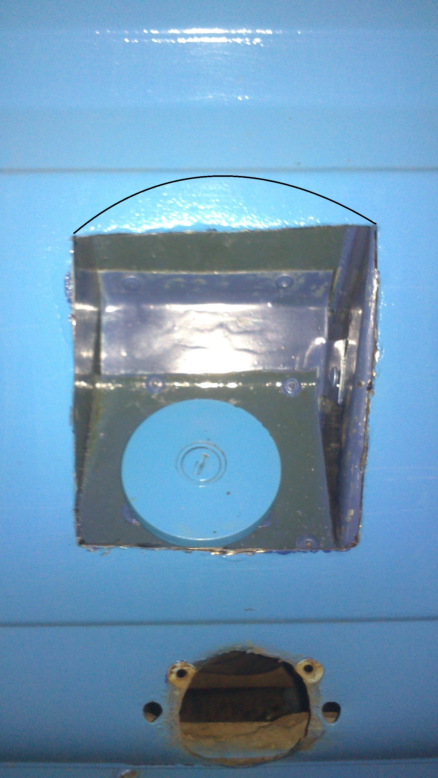 2de Petrol Tank.jpg