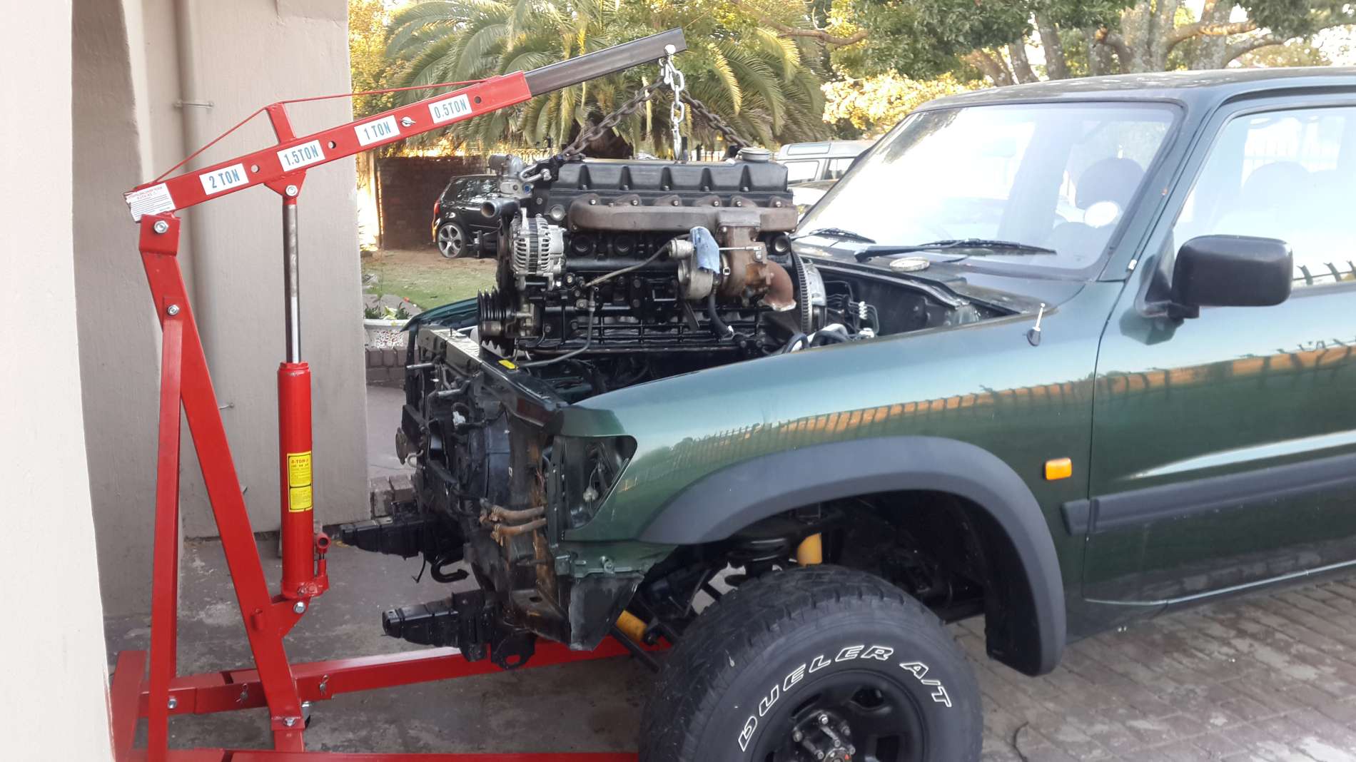 Dropping the engine into place