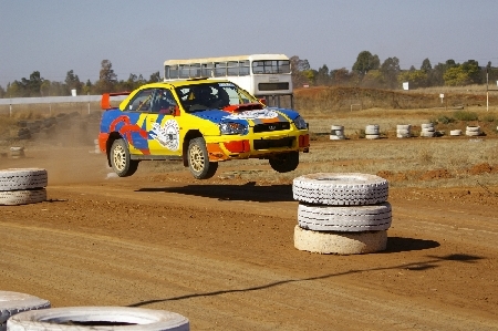 Dwergie het ny laasjaar ge 'treat' op 'n Rally Ride vir Valentynsdag ... en hirri jaar gaan ek SELF bestuur - wie wil kom kyk ??