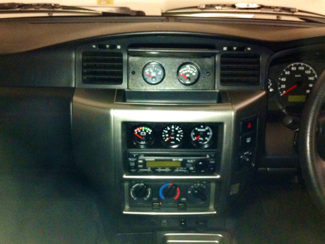5 VDO gauges fitted
